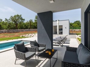 Outdoor pool - Villa Valinka Ontwerp (Bale)