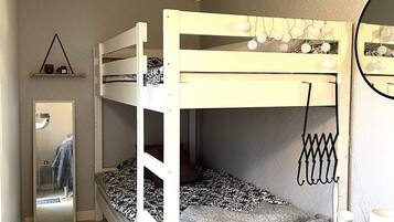House | 2 bedrooms, individually furnished