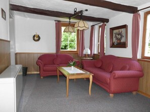 Living area - Holiday Home Hirtenkate Apartment 1 (Soderstorf)