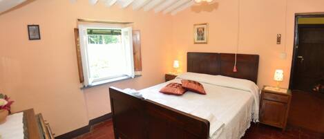 Casa de campo | 3 habitaciones, muebles diferentes y ropa de cama