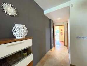 Apartment | Reception - Apartment in Roquetas de Mar With Fitness (Roquetas de Mar)