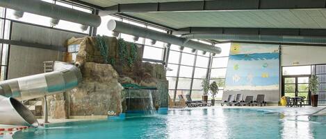House | Pool