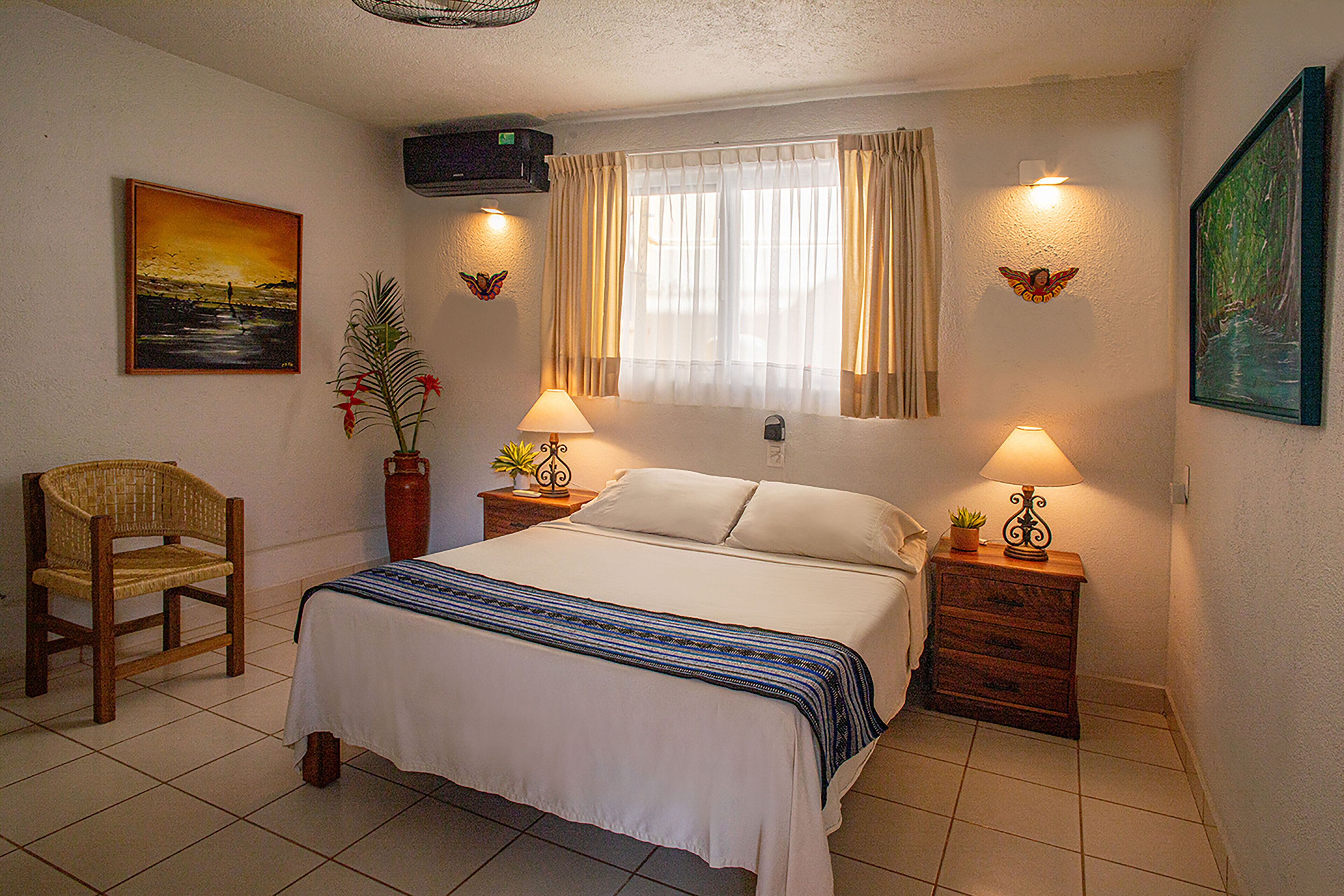 Habitación estándar doble, 1 cama de matrimonio | Sábanas de algodón egipcio y ropa de cama de alta calidad