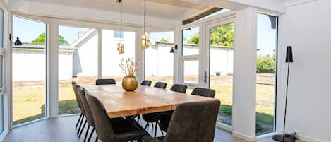 House | Dining