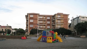 Exterior - Apartment Near Marina Castagneto Beach (Castagneto Carducci)