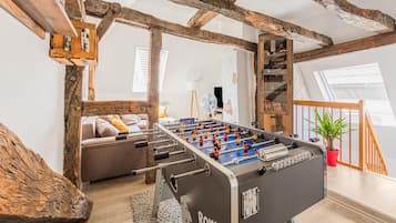Apartment | Game room