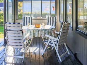 Exterior - 8 Person Holiday Home in Skummeslovsstrand (Skummesloevsstrand)