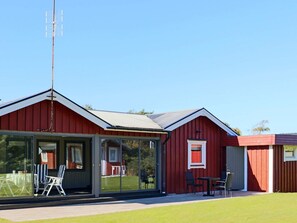 House | Exterior - 8 Person Holiday Home in Skummeslovsstrand (Skummesloevsstrand)