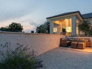 House | Balcony