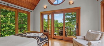 Schoolmarm Rock - 450' of private waterfront on Rangeley Lake