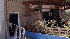 Unclassified image, 4 of 9, button - Freebirds Hostel  (Aourir)
