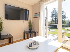 House | Dining - 5 Person Holiday Home in Hals (Hals)