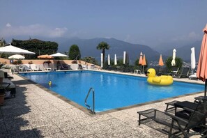 Piscine extérieure