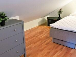 House | 3 bedrooms, individually furnished - 9 Person Holiday Home in Salen (Salen)