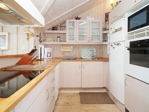 House | Private kitchen - 7 Person Holiday Home in Jaegerspris (Jægerspris)