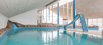 6 Person Holiday Home on a Holiday Park in Hemmet
