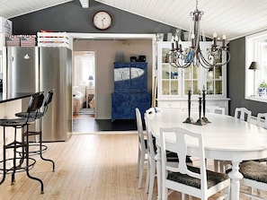 House | Dining - 5 Star Holiday Home in Norrtalje (Norrtälje)