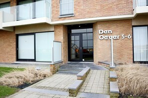 Apartment | Exterior - Studio in Nieuwpoort With Stunning Sea Views (Nieuwpoort)