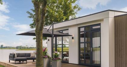 Cozy Riverside Escape