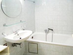 Apartment | Bathroom - Apartment in Nieuwpoort Near the Beach (Nieuwpoort)