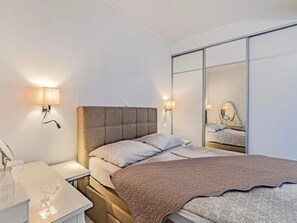 Villa | 2 bedrooms, iron/ironing board