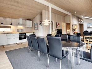 House | Private kitchen - 9 Person Holiday Home in Blokhus-by Traum (Blokhus)