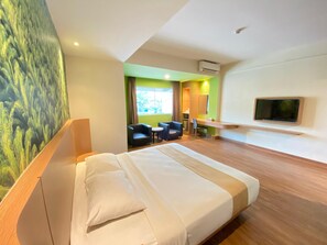 Deluxe Room - MaxOne Dumai (Dumai)