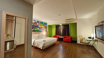 Superior-Zimmer | Schreibtisch, Verdunkelungsvorhänge, kostenloses WLAN, Bettwäsche