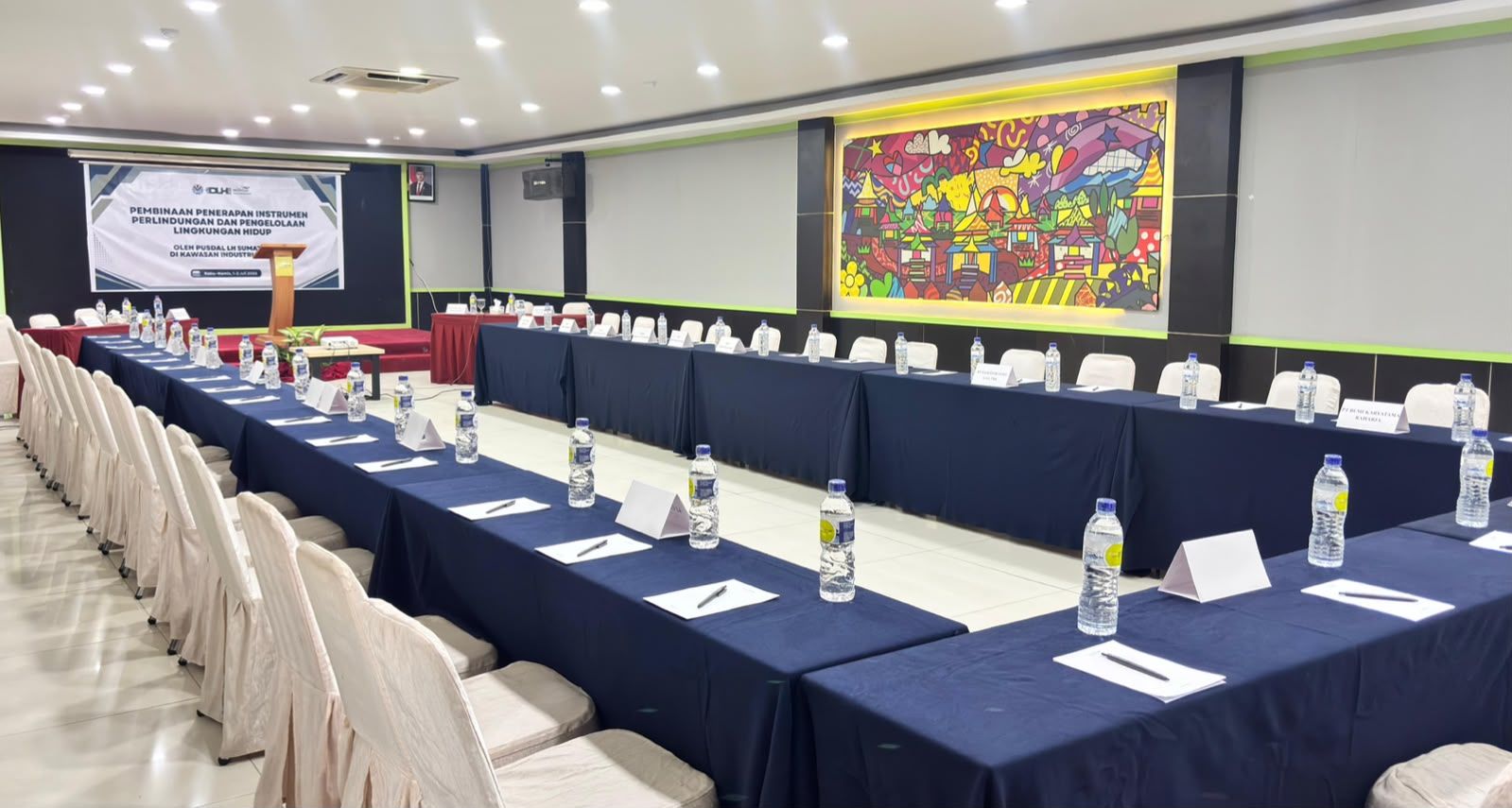 Meeting facility