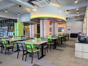 Restaurant - MaxOne Dumai (Dumai)