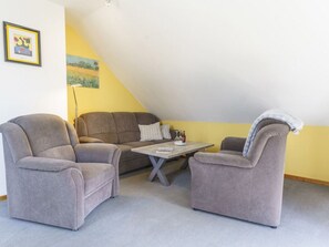 Living area - Holiday Apartment Sauer Large (Varel)