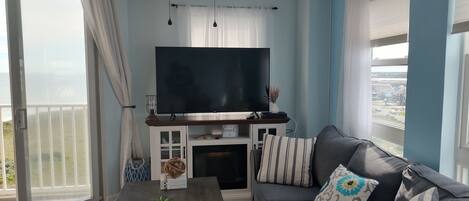 TV connectée, cheminée