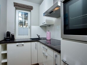 Apartment | Eigene Küche | Ofen, Hochstuhl