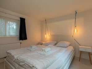 House | 3 bedrooms, bed sheets - Beautiful Bungalow With Garden (Biggekerke)