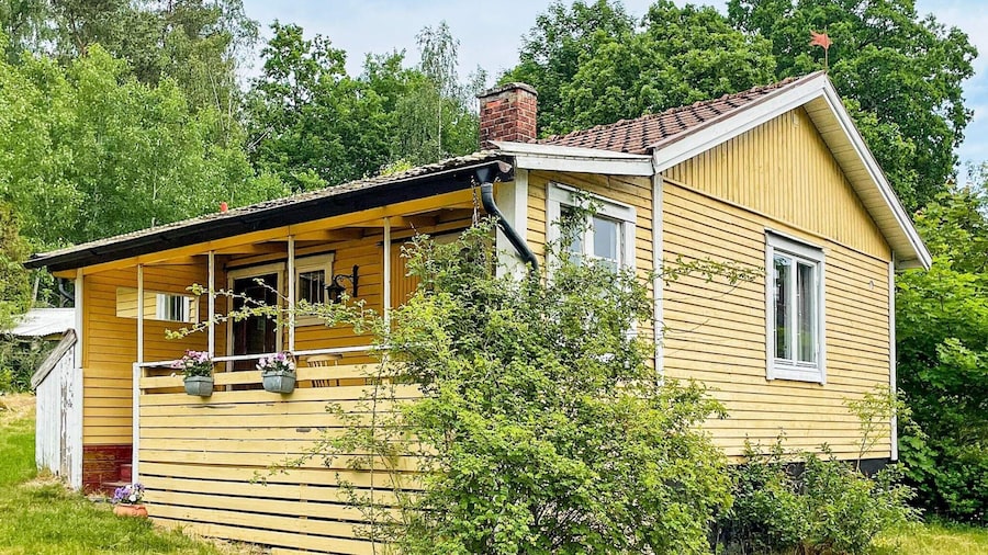 6 Person Holiday Home in Olofstrom