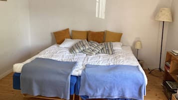 House | 3 bedrooms, individually furnished