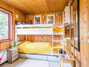 House - 6 Person Holiday Home in Henne (Henne)