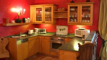 Apartment | Private kitchen | Electric kettle, highchair