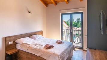Villa | 7 bedrooms, individually furnished, bed sheets