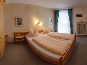 Individually furnished, iron/ironing board - Falkenstein Comfortable Holiday Residence (Inzell)
