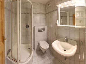 Bathroom - Falkenstein Comfortable Holiday Residence (Inzell)