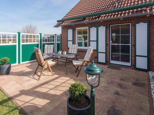 Snug Apartment in Hage