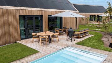 Rumah | Tempat makan outdoor