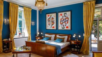 1 Schlafzimmer, individuell eingerichtet