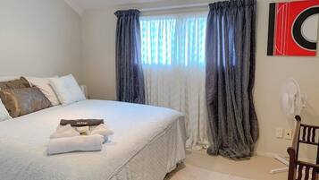 Casa Deluxe | 3 dormitorios y tabla de planchar con plancha