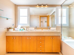 Ferienhaus | Badezimmer