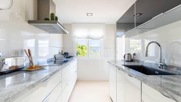 House | Private kitchen