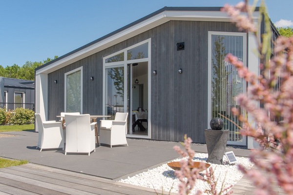 House | Outdoor dining