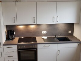 Horno, tetera/pava eléctrica, tostadora