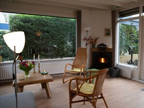 Living area - Huijsmans Verhuur Type C Comfort Alexanderpark 201 (Ouddorp)